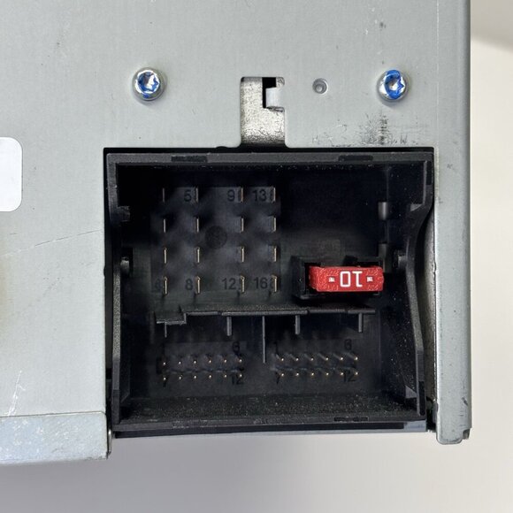 04-10 Volkswagen Touareg Audio Equipment Radio Receiver AM-FM-SAT-CD Q - Picture 15 of 15